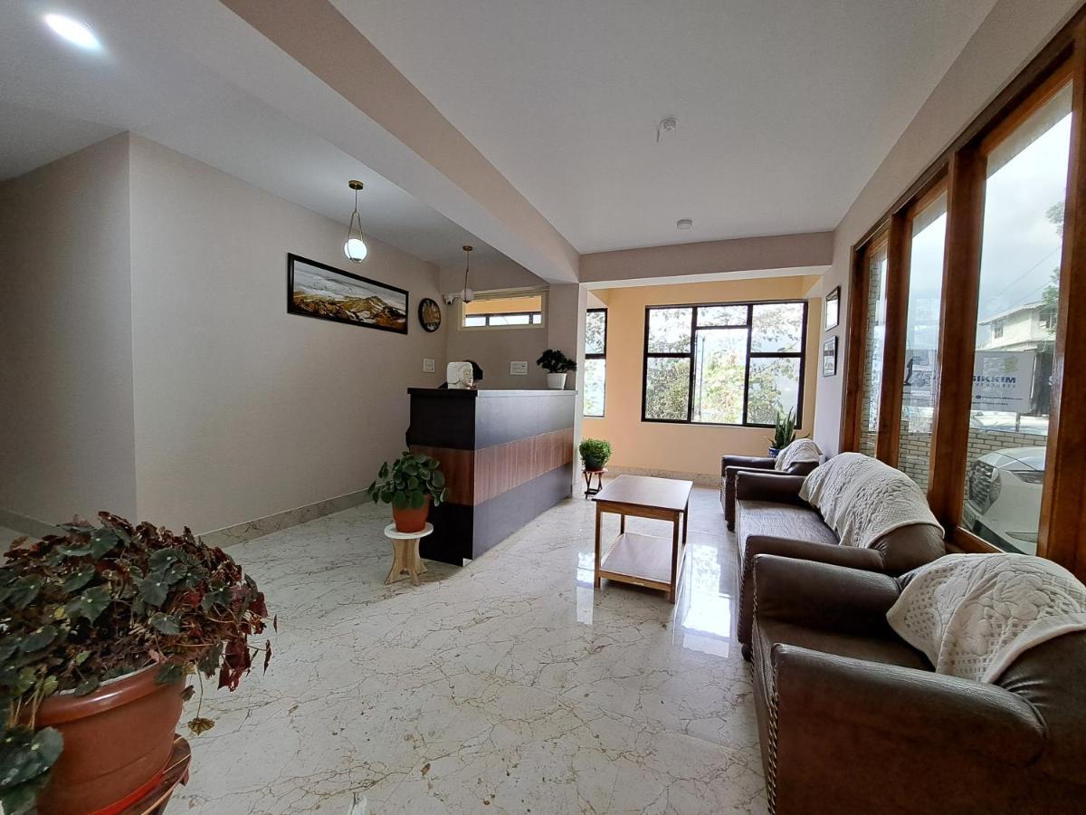 Snow White Retreat Hotel And Restaurant Gangtok Ngoại thất bức ảnh